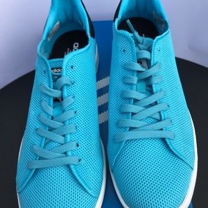 Brand New Adidas Stan Smith primeknit in Box.